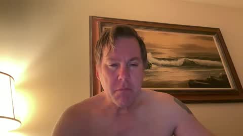 Snapshot of macjac2016 chatting on 03.05.25 xStraightEdgex online show from 03.05.25