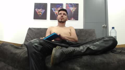 instagram mackdanielsx online show from 02.12.26