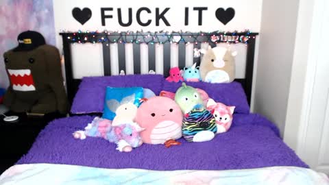 Mackenzie Wolfe online show from 12.15.24