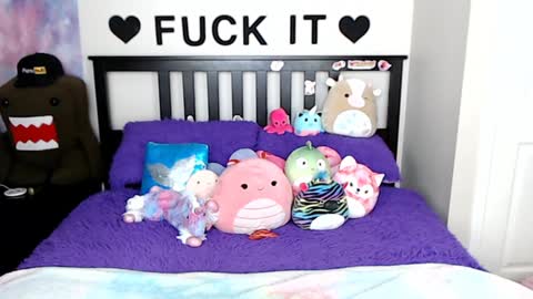 Mackenzie Wolfe online show from 01.23.25