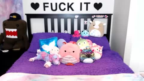 Mackenzie Wolfe online show from 09.19.25