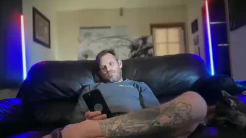 MackinCaliAllDay online show from 10.11.25