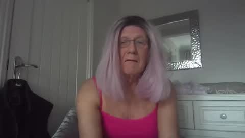 Snapshot of maclan7 chatting on 02.04.26 Deanne online show from 02.04.26