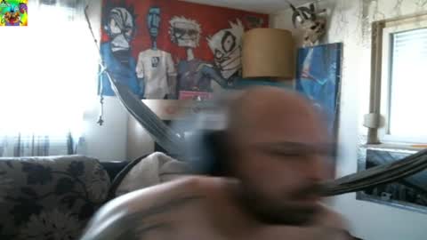 Snapshot of mad_dem0n chatting on 03.06.25 Manuel online show from 03.06.25