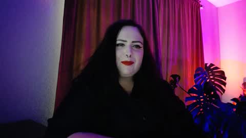 Snapshot of madaboutfeet666 chatting on 12.20.24 Miss Morticia online show from 12.20.24