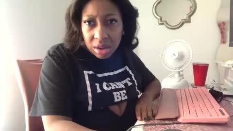 Snapshot of madam_glam chatting on 03.09.26 madam_glam online show from 03.09.26