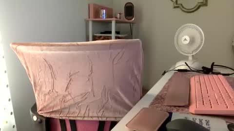 Snapshot of madam_glam chatting on 04.13.26 madam_glam online show from 04.13.26