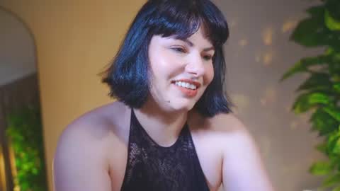 Snapshot of madame_noire chatting on 07.13.26 Madame Noire online show from 07.13.26