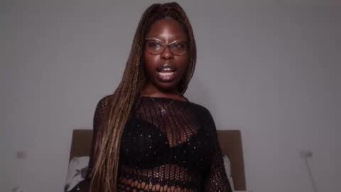 Snapshot of madamindigo chatting on 01.04.25 YourMadamIndigo online show from 01.04.25