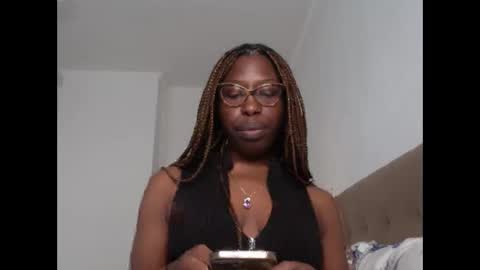 Snapshot of madamindigo chatting on 02.16.25 YourMadamIndigo online show from 02.16.25