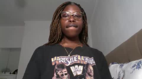 Snapshot of madamindigo chatting on 02.20.25 YourMadamIndigo online show from 02.20.25