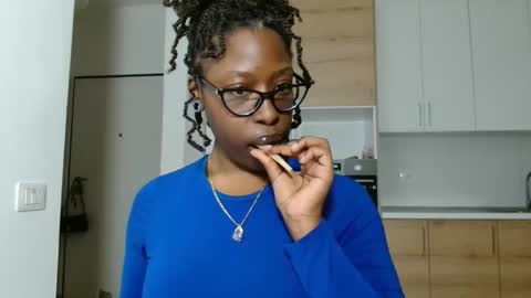 Snapshot of madamindigo chatting on 01.15.26 YourMadamIndigo online show from 01.15.26