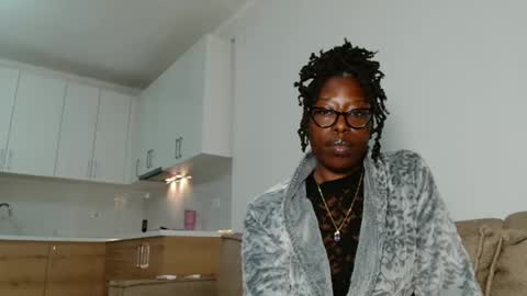 Snapshot of madamindigo chatting on 02.06.26 YourMadamIndigo online show from 02.06.26