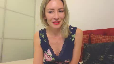 Snapshot of maddalena_ chatting on 12.19.24 Maddalena online show from 12.19.24