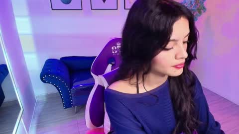 Snapshot of maddie_t18 chatting on 04.29.26 maddie_t18 online show from 04.29.26