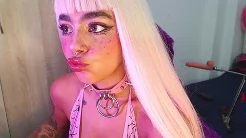 maddiie and clyde online show from 09.24.25