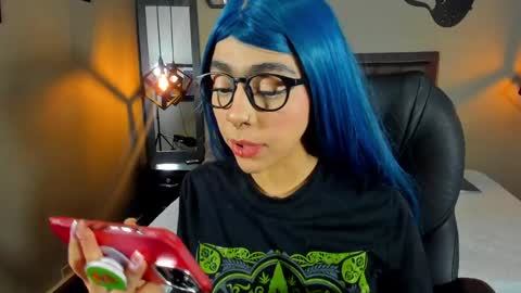 Snapshot of maddiiebrooks chatting on 12.21.24 Maddie online show from 12.21.24