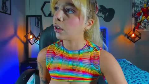 Snapshot of maddiiebrooks chatting on 03.07.25 Maddie online show from 03.07.25