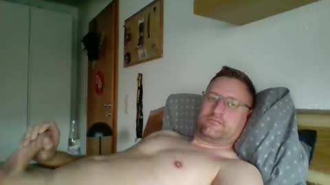 Snapshot of maddin8891 chatting on 10.27.25 Maddin online show from 10.27.25