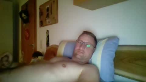 Snapshot of maddin8891 chatting on 11.20.25 Maddin online show from 11.20.25