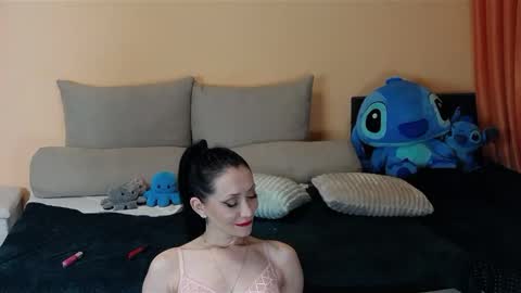 Maddison Summer online show from 01.22.25