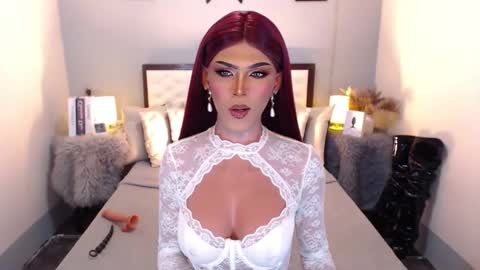 Snapshot of maddisonwil chatting on 12.20.24 M A D D Y online show from 12.20.24