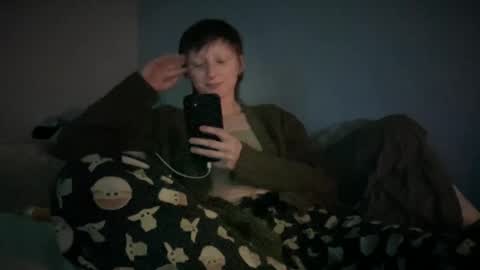 Snapshot of maddlips chatting on 12.21.25 Rat Boy online show from 12.21.25