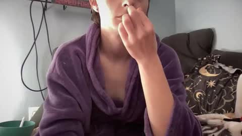 Snapshot of maddlips chatting on 01.05.26 Rat Boy online show from 01.05.26