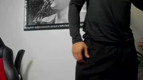 Maddox Santana online show from 02.12.25