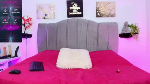 Snapshot of maddy_estheer chatting on 01.13.26 maddy online show from 01.13.26