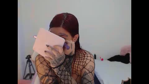 maddy_vicius19 online show from 10.05.25