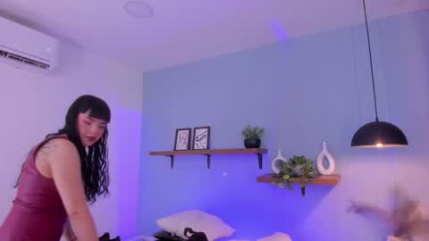 Snapshot of maddy_walker chatting on 11.05.25 Maddy online show from 11.05.25