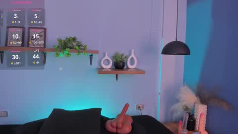 Snapshot of maddy_walker chatting on 11.19.25 Maddy online show from 11.19.25