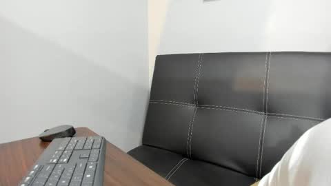 Snapshot of madelaine_blosson chatting on 05.20.26 Madelaine online show from 05.20.26