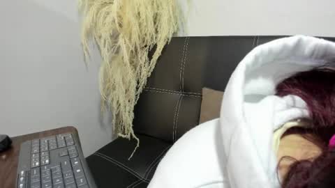 Snapshot of madelaine_blosson chatting on 05.27.26 Madelaine online show from 05.27.26