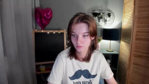 Snapshot of madelaines chatting on 10.14.25 madelaines online show from 10.14.25