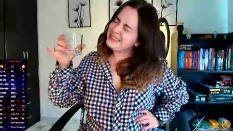 madelamee online show from 06.25.26