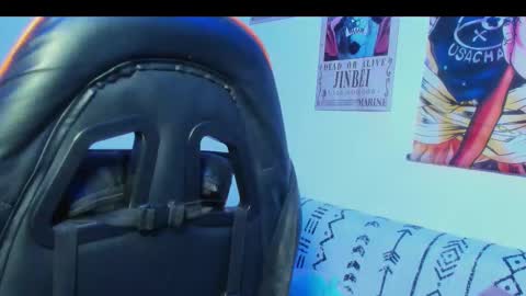 Snapshot of madeleine_love21 chatting on 11.11.25 Madeleine online show from 11.11.25