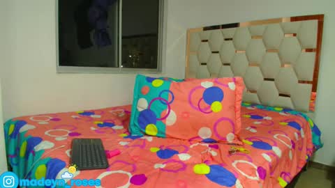 Snapshot of madeyn_roses chatting on 03.09.25 madelyn roses online show from 03.09.25