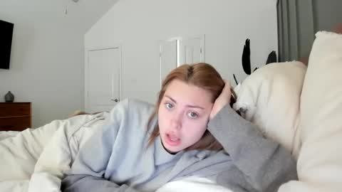 Snapshot of madirose69 chatting on 02.02.26 mari rose online show from 02.02.26