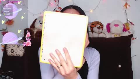 Snapshot of madison__rey chatting on 10.21.25 Madison Rey online show from 10.21.25