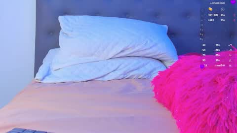 Snapshot of madison_milan chatting on 02.09.26 online show from 02.09.26