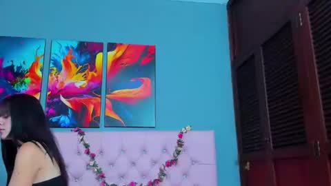 Snapshot of madisoncarzon chatting on 11.17.25 Madison Carzon online show from 11.17.25