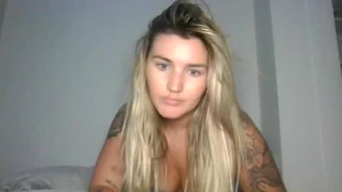 Snapshot of madisonlubbe2 chatting on 07.10.26 madisonlubbe2 online show from 07.10.26