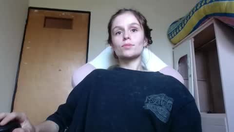 Snapshot of madisonthomas18 chatting on 02.10.26 My name is madi Lushdomi is activeThere are legends that in this room all your wishes can come true Private is Open online show from 02.10.26
