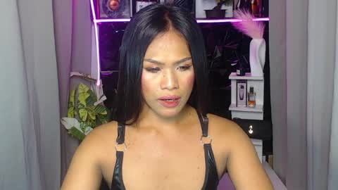 MADISONWILL online show from 04.10.26