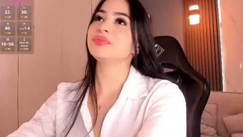 Snapshot of madisson_foxxx_ chatting on 07.16.26 Madi Fox online show from 07.16.26