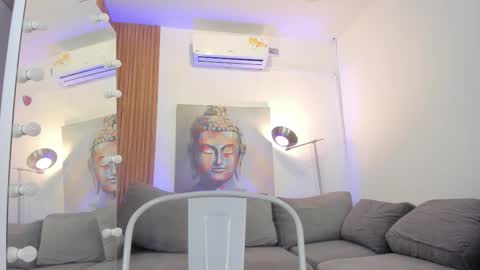 Snapshot of madisson_lux chatting on 02.26.26 madisson_lux online show from 02.26.26