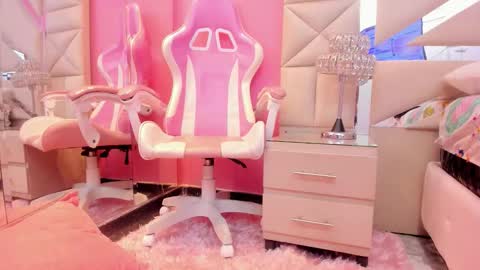 Snapshot of madisson_molly0 chatting on 02.24.26 madisson_molly0 online show from 02.24.26