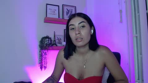 Snapshot of madissonkay chatting on 05.02.26 online show from 05.02.26